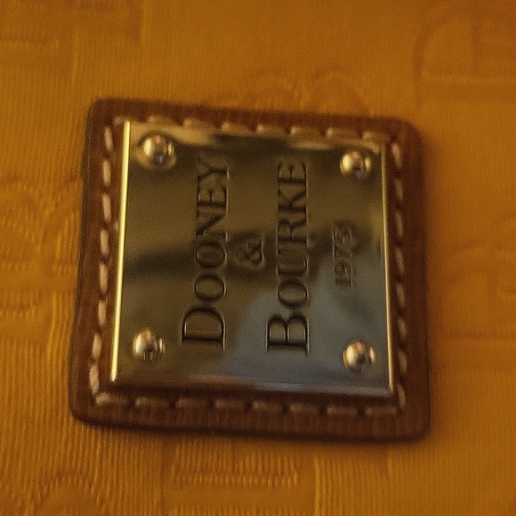 Dooney & bourke yellow or mustard color - Picture 5 of 15